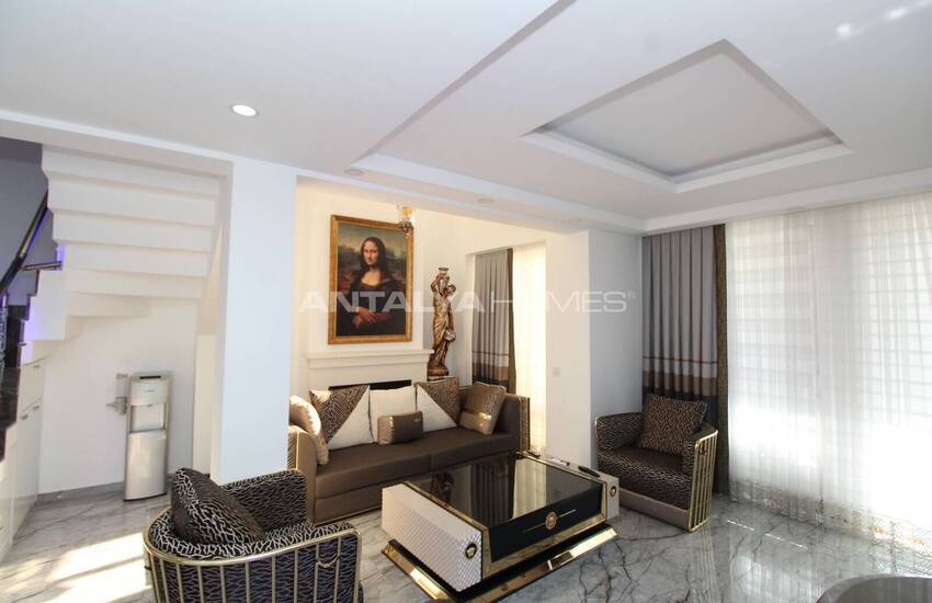 Antalya Belek'te Havuzlu Sitede 3 Odalı Şık Villa 15