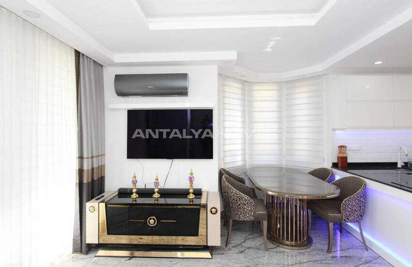Antalya Belek'te Havuzlu Sitede 3 Odalı Şık Villa 20
