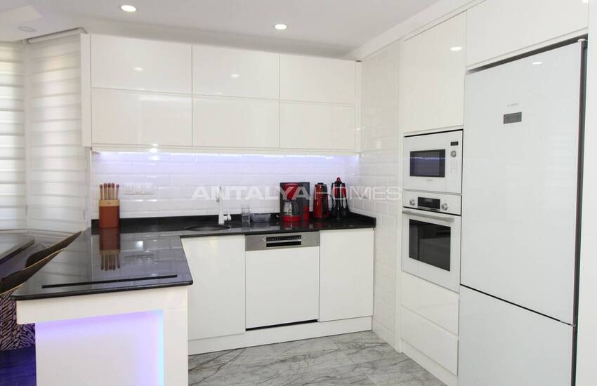 Antalya Belek'te Havuzlu Sitede 3 Odalı Şık Villa 25