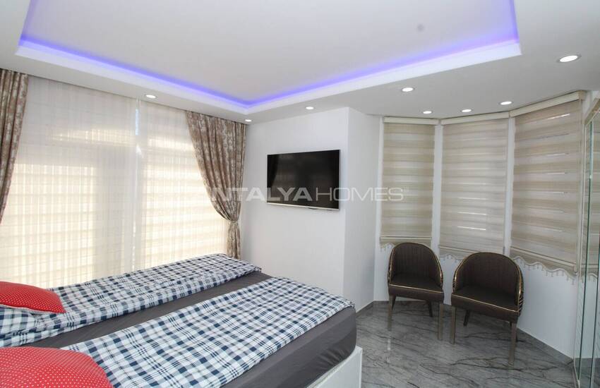 Antalya Belek'te Havuzlu Sitede 3 Odalı Şık Villa 32