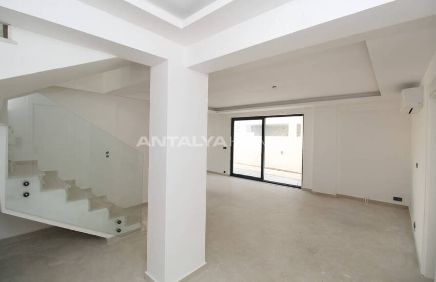 Villa Met 5 Slaapkamers, Zwembad En Tuin In Belek Antalya 5