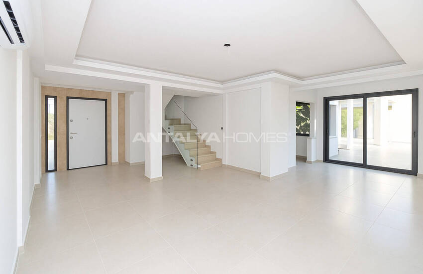 Villa Met 5 Slaapkamers, Zwembad En Tuin In Belek Antalya 7