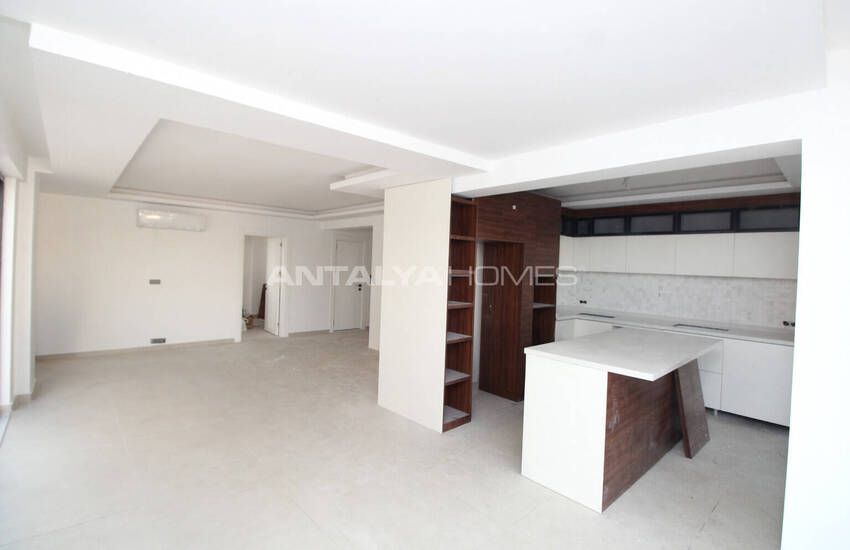 Villa Met 5 Slaapkamers, Zwembad En Tuin In Belek Antalya 9