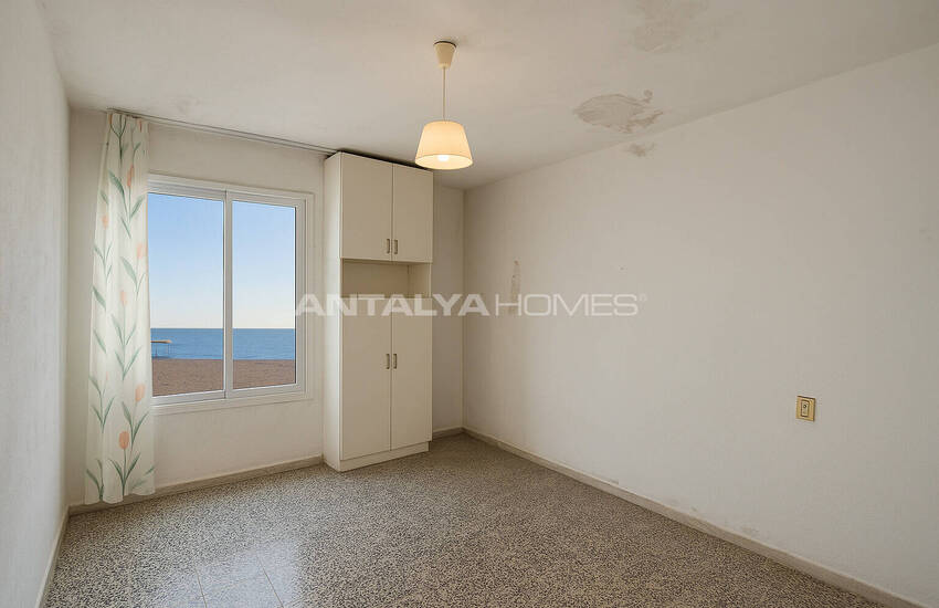 Antalya Manavgat'ta Denize Yakın Sitede 3 Yatak Odalı Villa 31