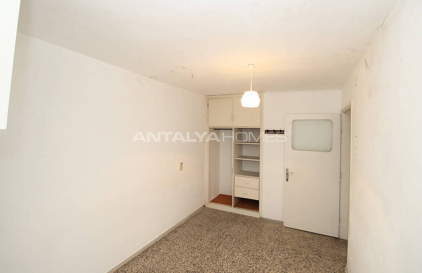 Antalya Manavgat'ta Denize Yakın Sitede 3 Yatak Odalı Villa 32