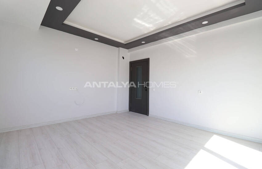 Antalya'da Ulaşım ve Olanaklara Yakın Daire 7