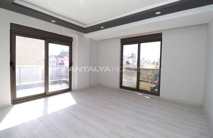 Antalya'da Ulaşım ve Olanaklara Yakın Daire 6