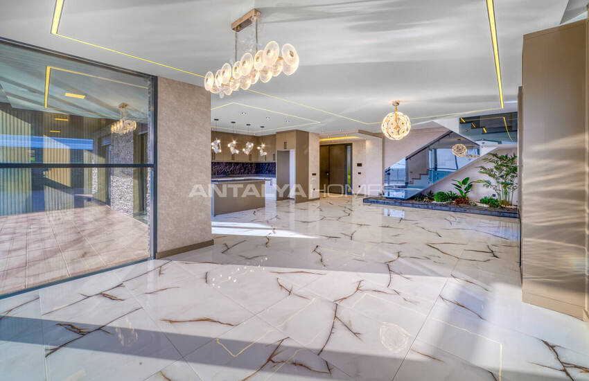 Elegant Villas with Pool and Sauna in Alanya 18