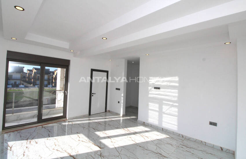 Полудом с 4 спальнями, бассейном и садом в Белеке 23