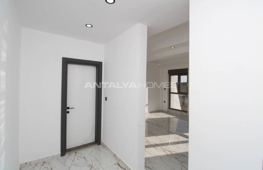 Полудом с 4 спальнями, бассейном и садом в Белеке 25