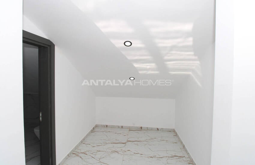 Полудом с 4 спальнями, бассейном и садом в Белеке 28