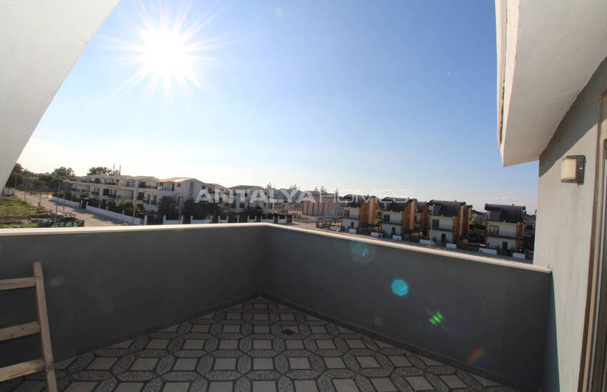 Полудом с 4 спальнями, бассейном и садом в Белеке 38