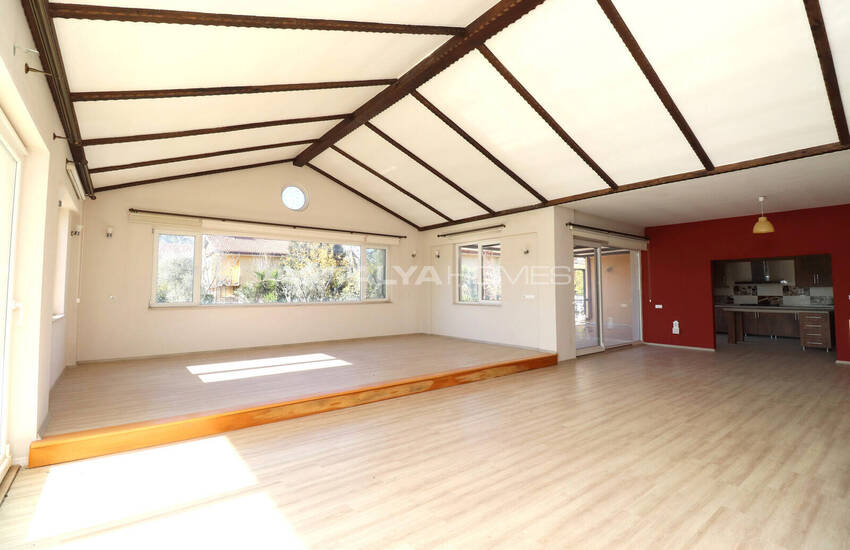 Detached House with Forest Views in Antalya Kepez 16