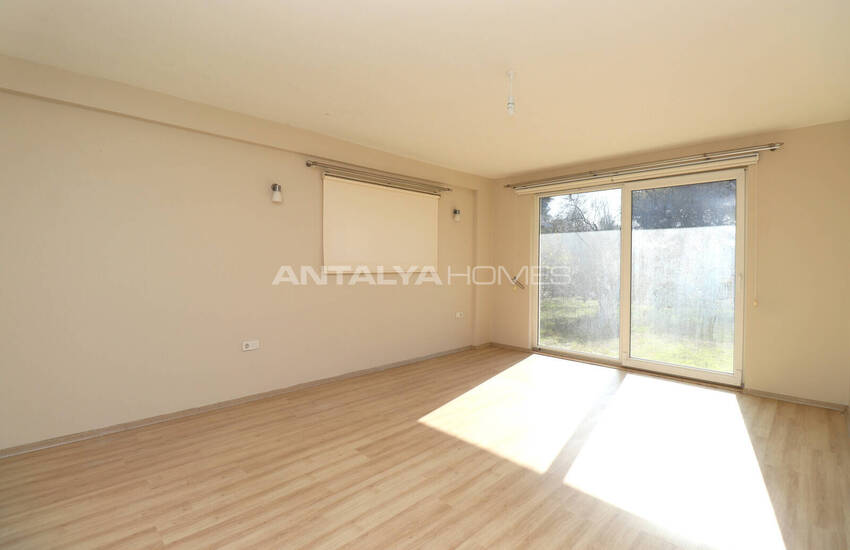 Detached House with Forest Views in Antalya Kepez 33