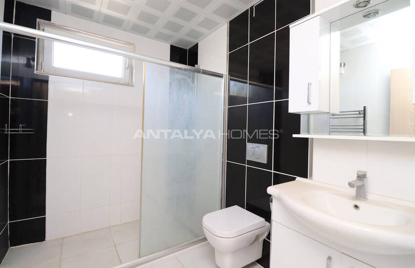 Detached House with Forest Views in Antalya Kepez 49