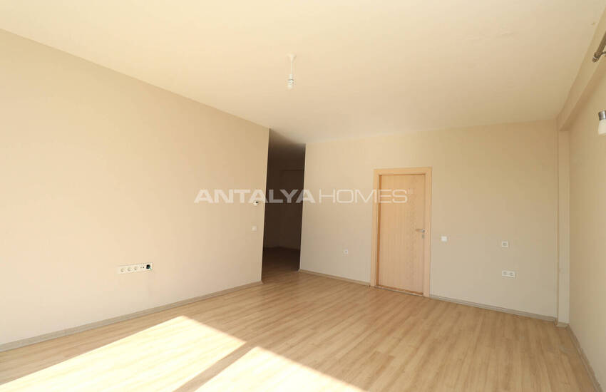 Einfamilienhaus Mit Waldblick In Antalya Kepez 33