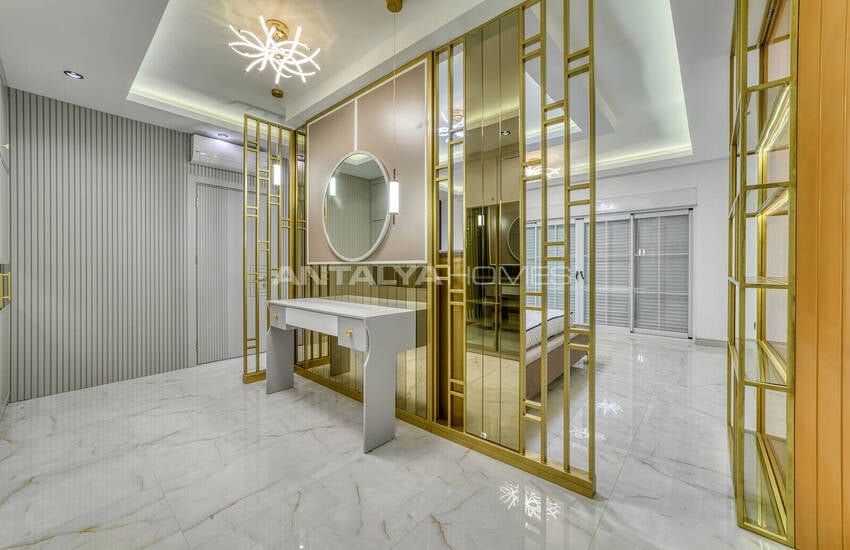 Triplexhus Med 5 Sovrum Och Pool I Alanya Antalya 32