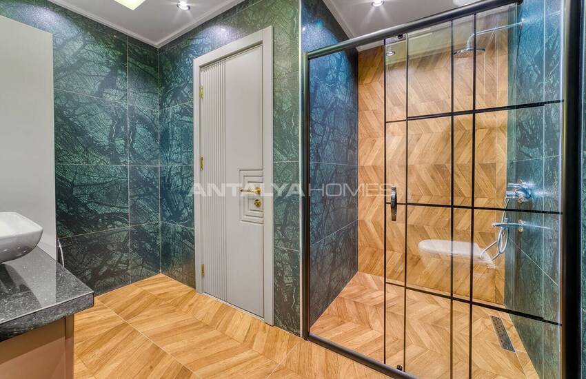 5-bedroom Triplex House with Pool in Alanya Antalya 23