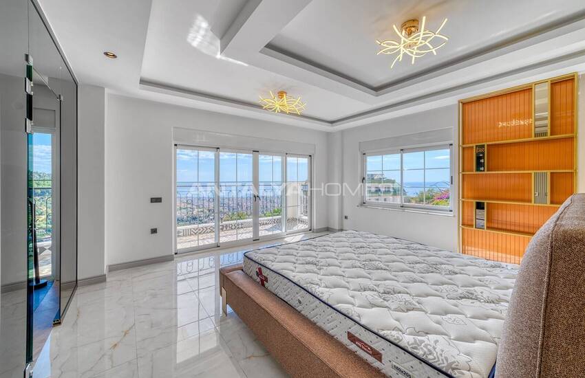 5-bedroom Triplex House with Pool in Alanya Antalya 26