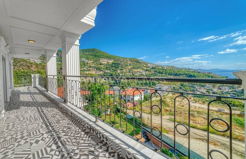 5-bedroom Triplex House with Pool in Alanya Antalya 42
