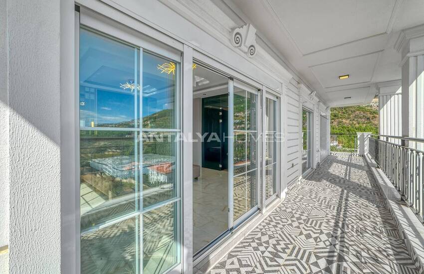 5-bedroom Triplex House with Pool in Alanya Antalya 43