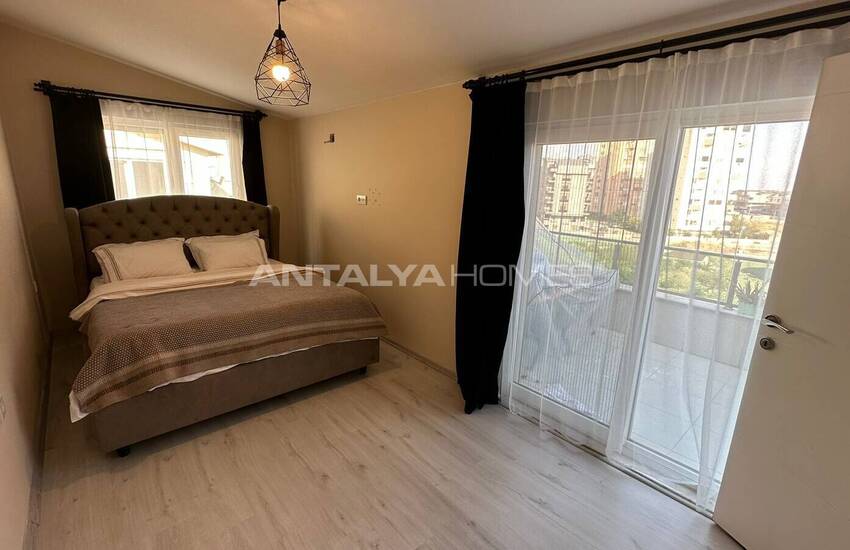 شقة دوبلكس من 3 غرف نوم مع تراس بالقرب من الشاطئ في كونيالتي 14