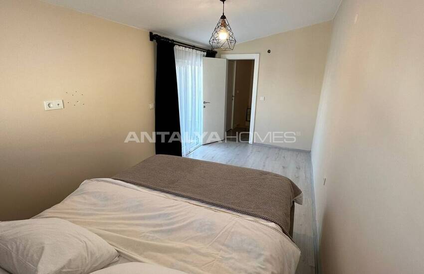 شقة دوبلكس من 3 غرف نوم مع تراس بالقرب من الشاطئ في كونيالتي 15