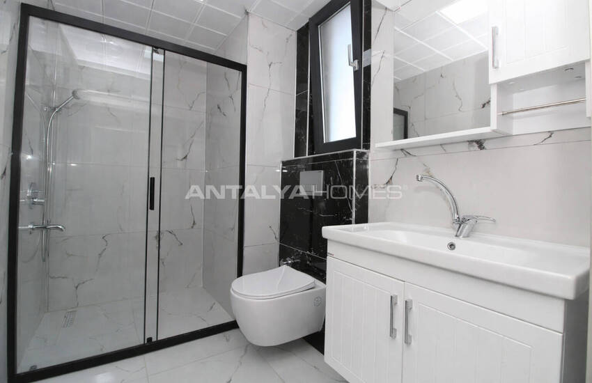 Antalya Belek'te Taş Kaplama Şık Müstakil Villa 34