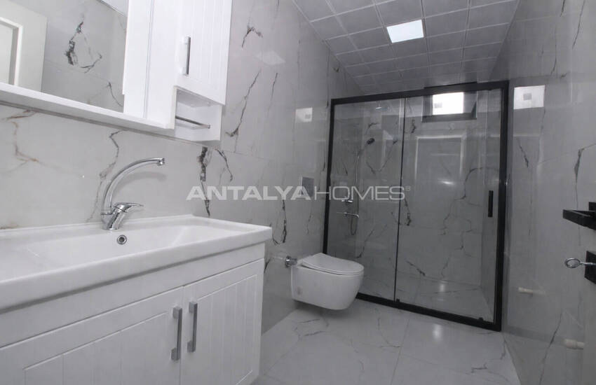 Antalya Belek'te Taş Kaplama Şık Müstakil Villa 30