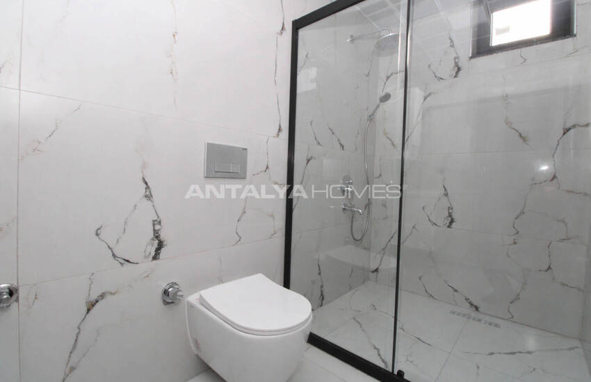 Antalya Belek'te Taş Kaplama Şık Müstakil Villa 32