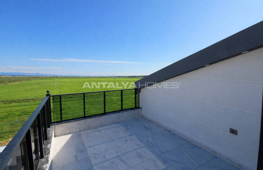 Antalya Belek'te Taş Kaplama Şık Müstakil Villa 36