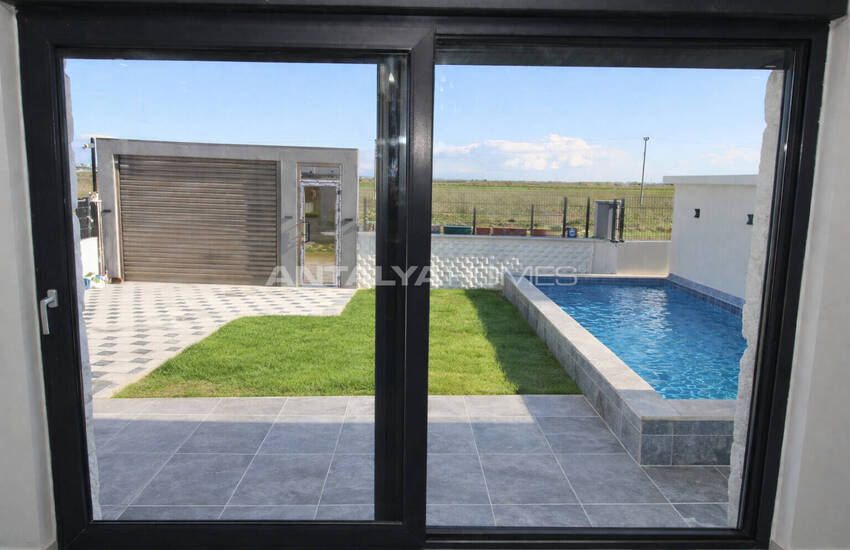 Antalya Belek'te Taş Kaplama Şık Müstakil Villa 45