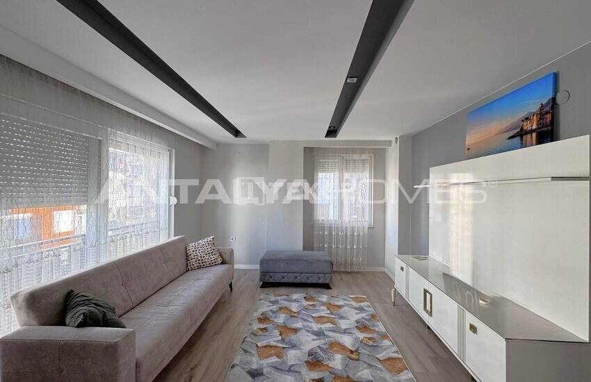 1-bedroom Flat Near Daily Amenities in Antalya Muratpaşa 8
