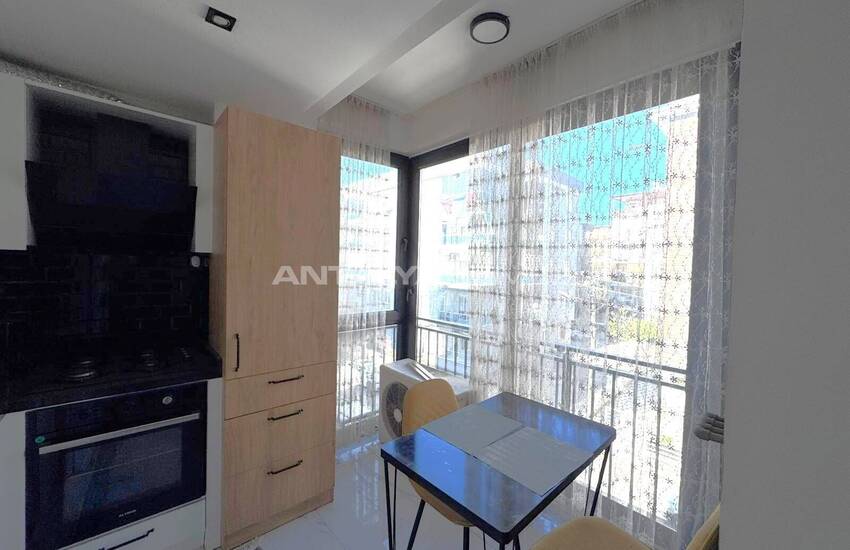 1-bedroom Flat Near Daily Amenities in Antalya Muratpaşa 11
