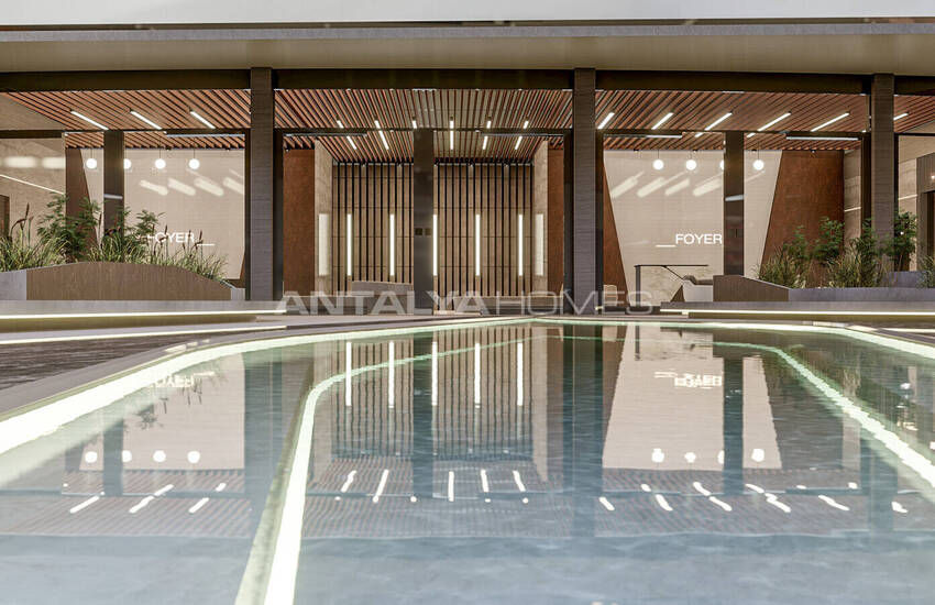 Antalya'da Otomotiv Odaklı Ticaret Merkezinde Dükkanlar 26