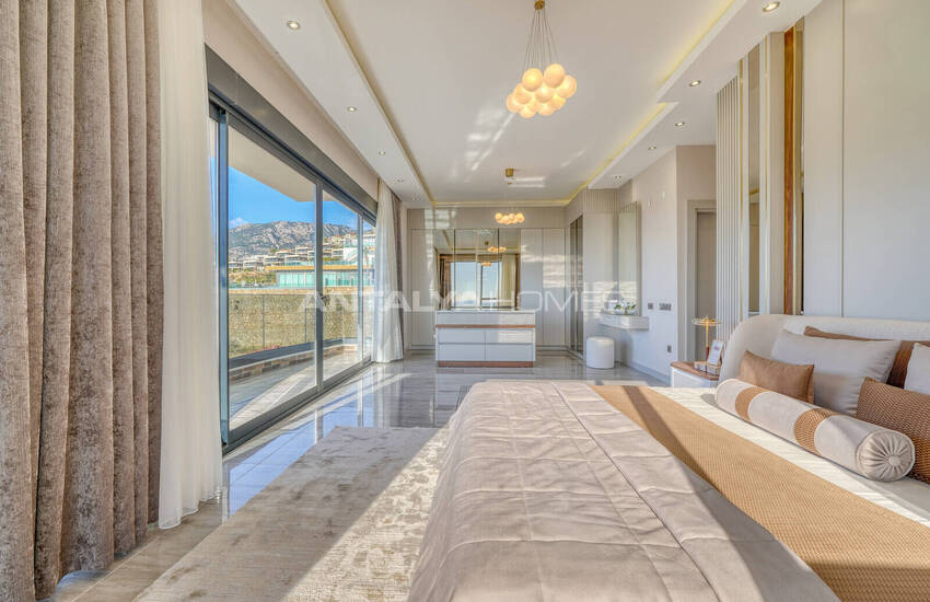 Alanya Kargıcak'ta Deniz Manzaralı Lüks 12 Odalı Villa 30