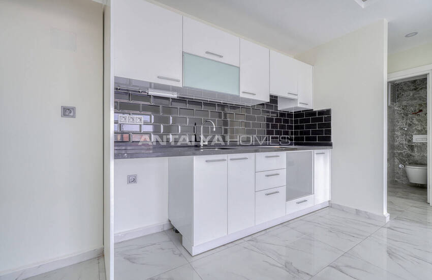 Квартира с видом на природу и город в Алании Оба 10