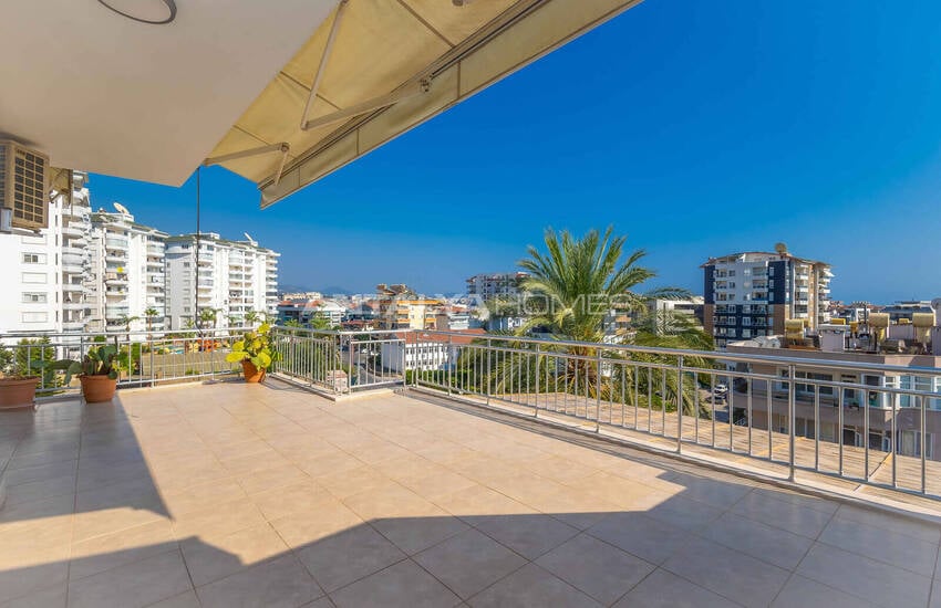 2-комнатная квартира в комплексе рядом с морем в Алании Чиккилли 27