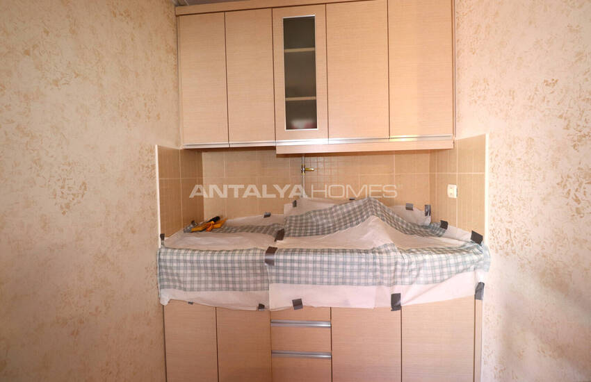 Rymlig Fastighet 400 M Från Havet I Antalya Konyaalti 17