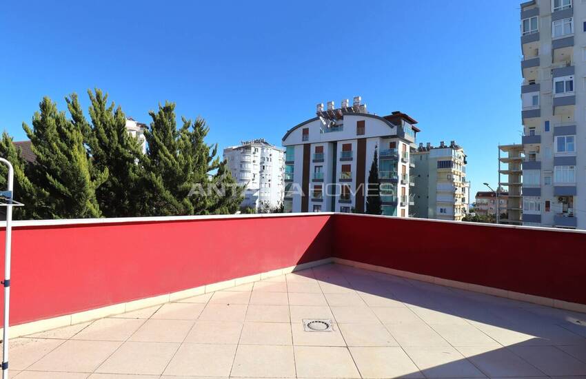 Rymlig Fastighet 400 M Från Havet I Antalya Konyaalti 32