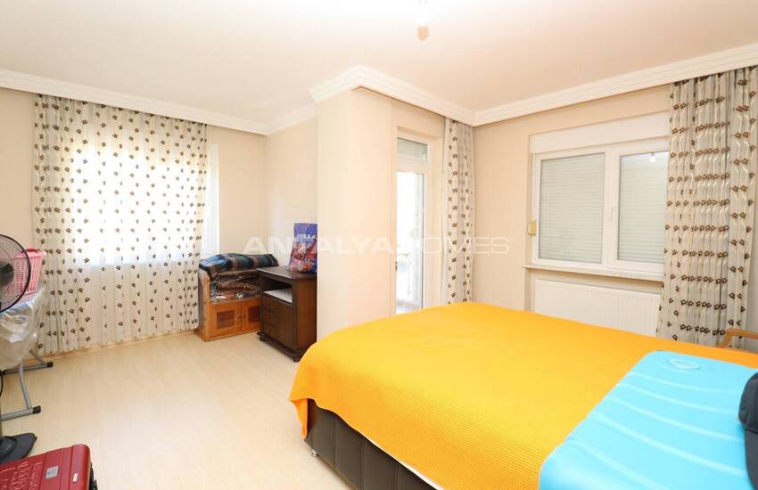 Rymlig Fastighet 400 M Från Havet I Antalya Konyaalti 21