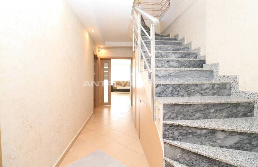 Rymlig Fastighet 400 M Från Havet I Antalya Konyaalti 17