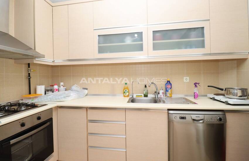 Rymlig Fastighet 400 M Från Havet I Antalya Konyaalti 9