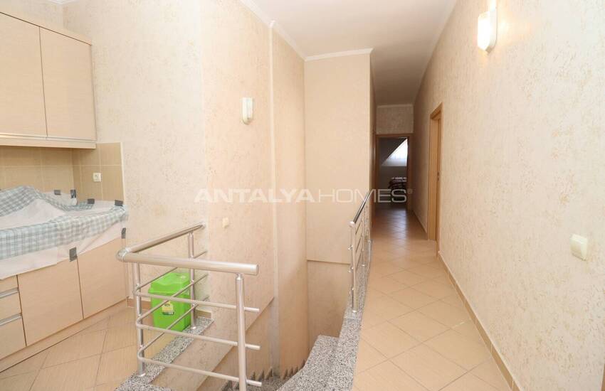 Rymlig Fastighet 400 M Från Havet I Antalya Konyaalti 19