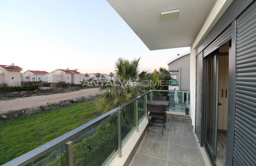 منزل من 4 غرف نوم مع ميزات عالية الجودة في أنطاليا كادري 35