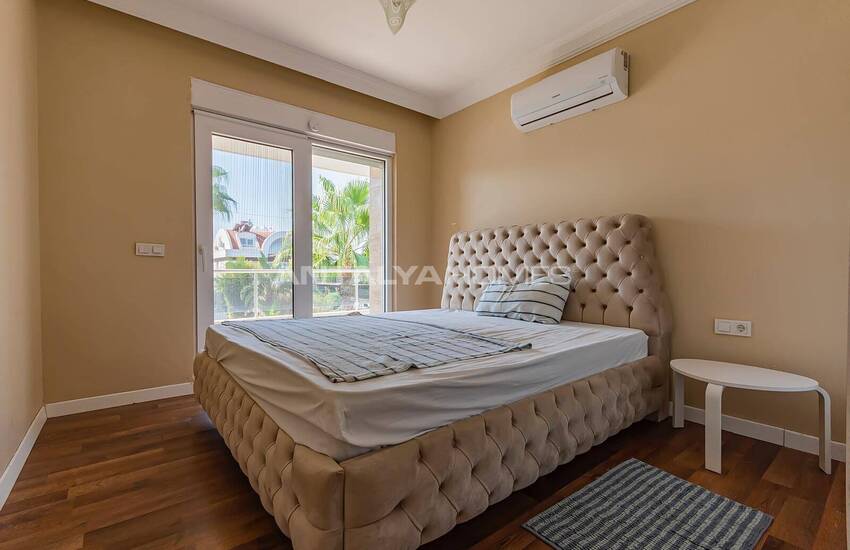 Elegant House in Complex with Private Marina in Antalya Kadriye 32