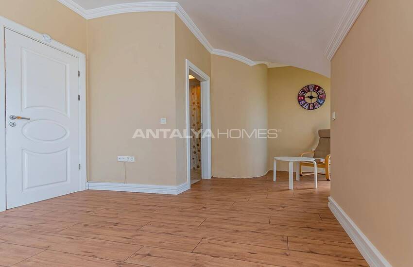 Elegant House in Complex with Private Marina in Antalya Kadriye 28