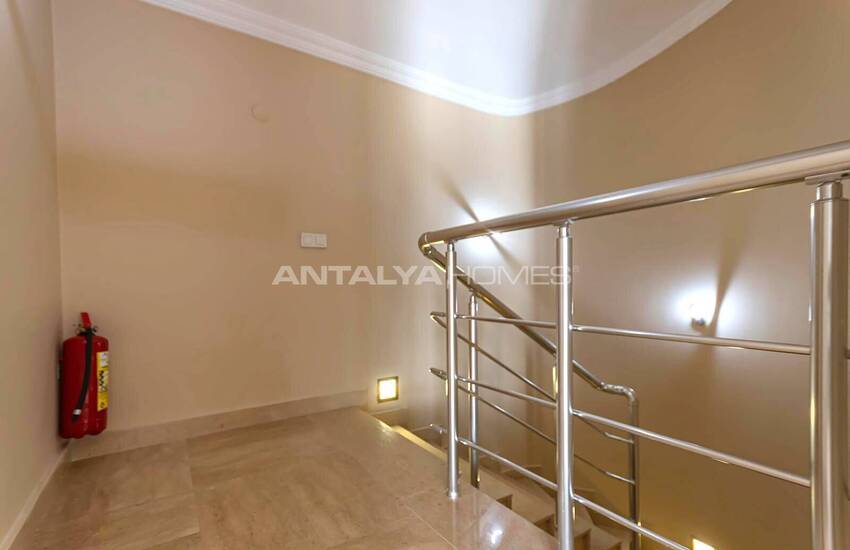 Elegant House in Complex with Private Marina in Antalya Kadriye 45