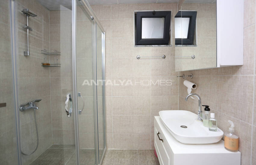 Apartment Near the Sea and Airport in Antalya Muratpasa 18