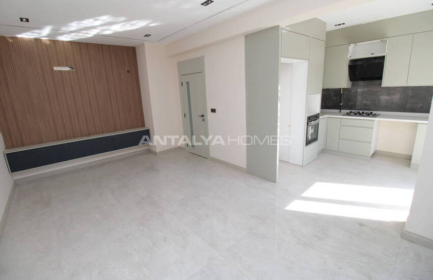 1 and 2-bedroom Flats in a Complex with Pool in Antalya Lara 10